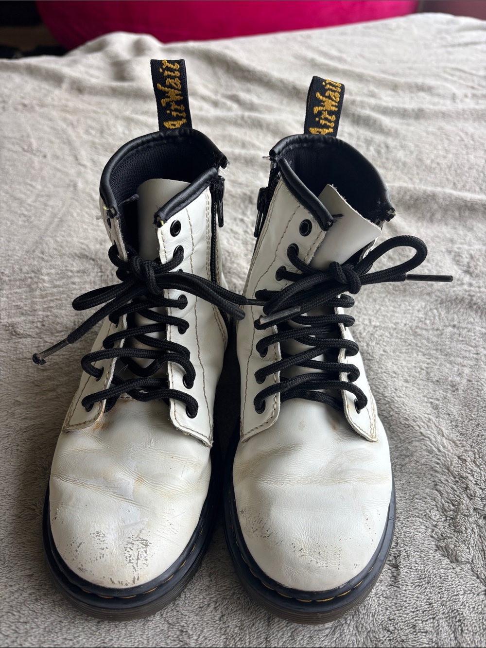 Authentic girls Dr Martens